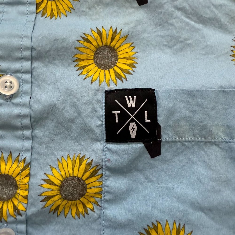 This Wild Life Cotton Button Front Shirt Top Men's Small Blue Yellow Sunflower - Picture 2 of 8